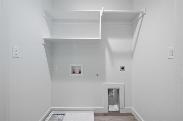 Building Photo - 422 N Elliott Ave