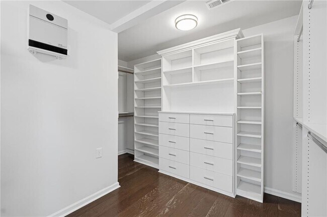 Building Photo - 100 Cabots Cove Ct