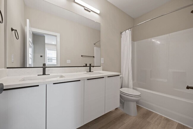 Building Photo - Stylish & Spacious Home in Prime Durham Location – Modern Living with Comfort & Convenience