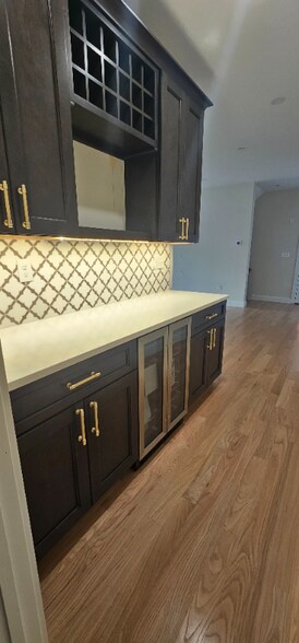 Building Photo - 17 Hadley Pl