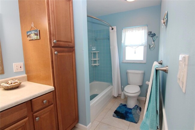 Building Photo - 1207 Lakehouse Ct