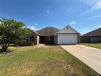 Building Photo - 601 Lasso Ln