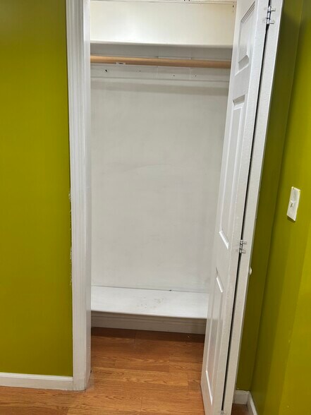 Building Photo - 50 Grand St