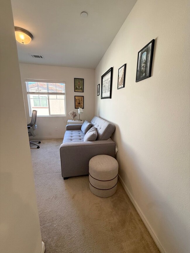 Building Photo - Templeton Ranch 3 Bedroom 2 Bathroom Single Family Home Available 3/15/26