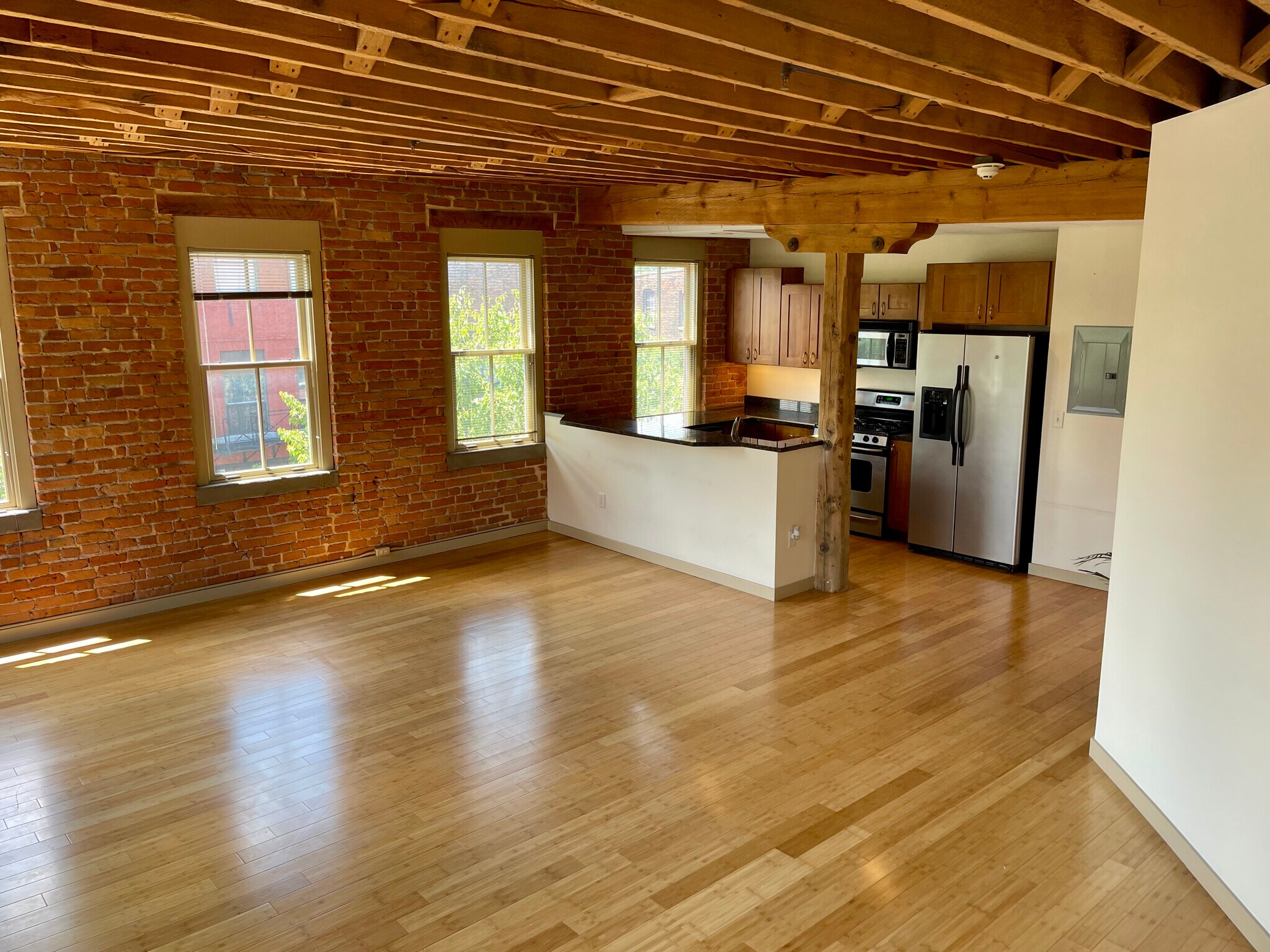 Kitchen - 202 Walton St