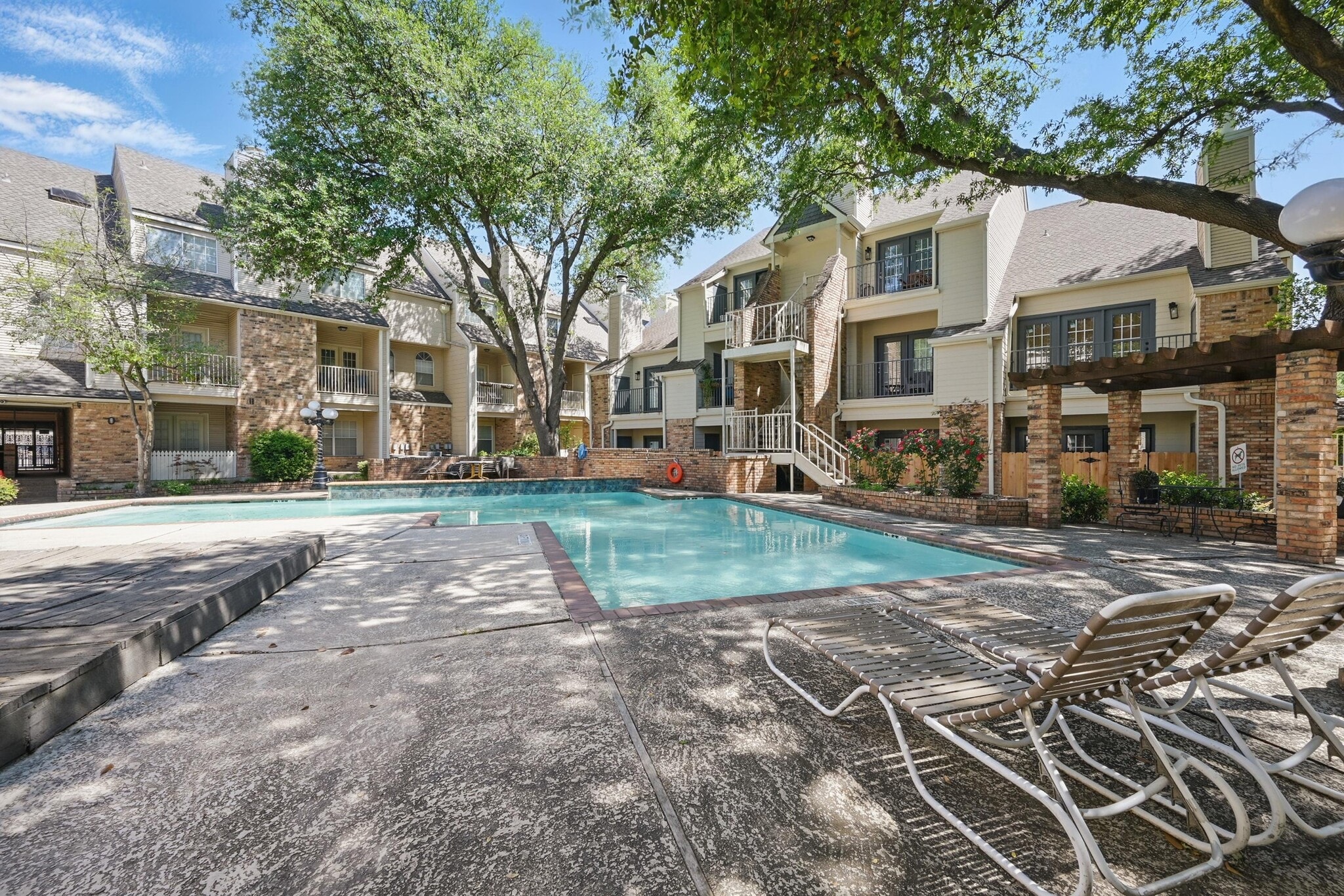 Building Photo - 5325 Bent Tree Forest Dr