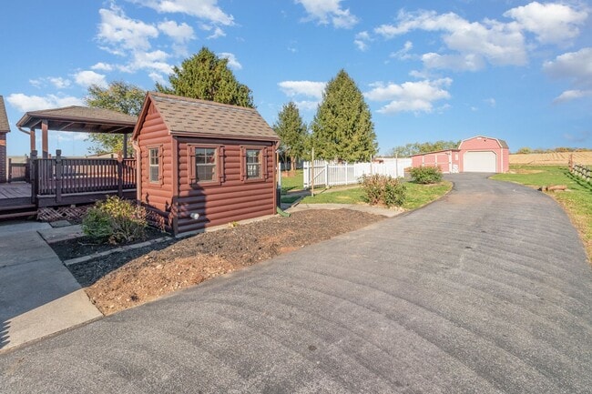 Building Photo - 800 Spruce St