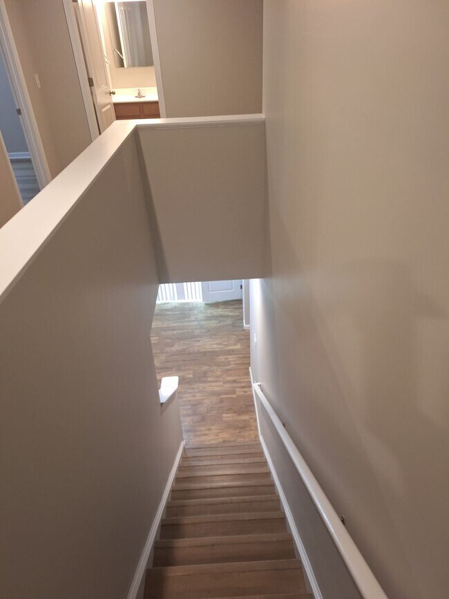 Building Photo - Wonderful Two Story Four Bedroom Home in Northeast Columbia!