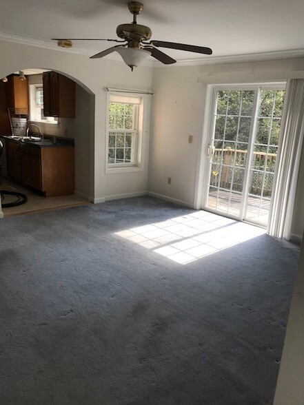 livingroom with private deck - 400 N Stark Hwy