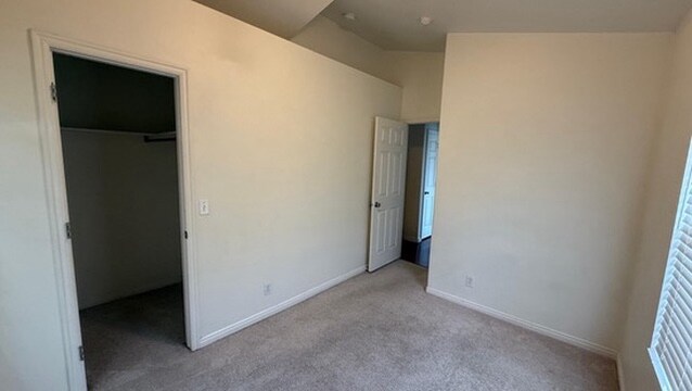 Building Photo - 1581 Durocher Ln
