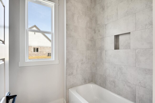 Building Photo - 5030 Jon Oak Dr