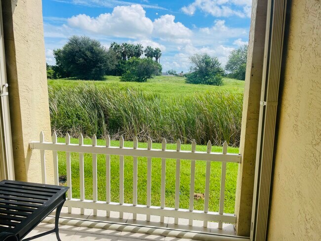 Primary Photo - 2060 Greenview Shores Blvd