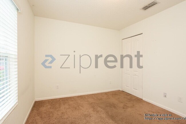 Building Photo - 15307 Bareback Dr
