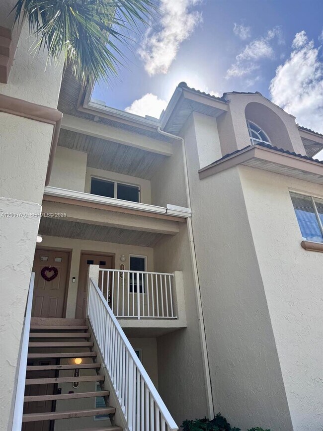 Building Photo - 1304 Glenmoor Dr