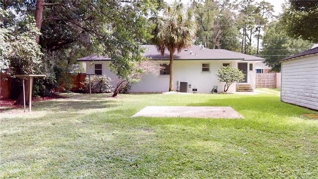 Building Photo - 2610 Walton Ave