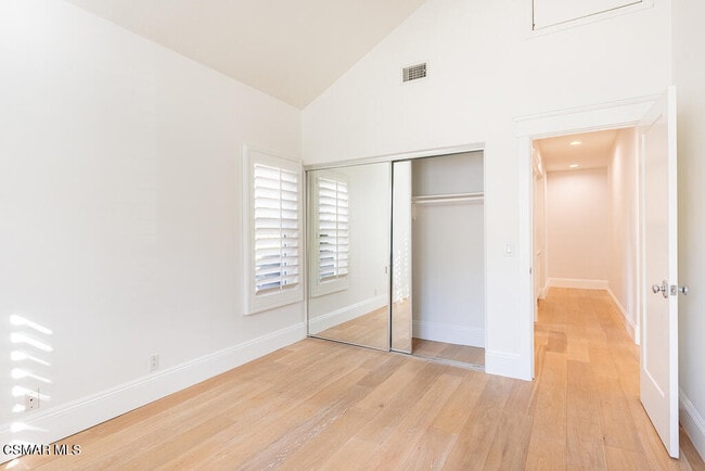 Building Photo - 2230 Memory Ln