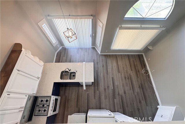 Building Photo - 1284 Fairway Oaks Ave