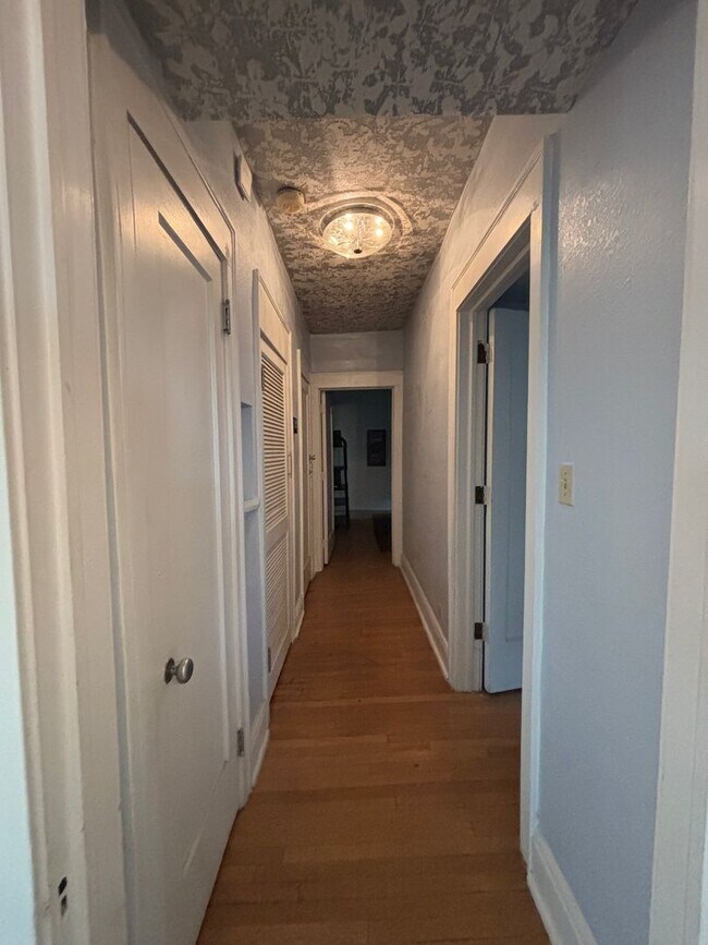 Building Photo - Vintage Beauty, Modern Living – Historic C...