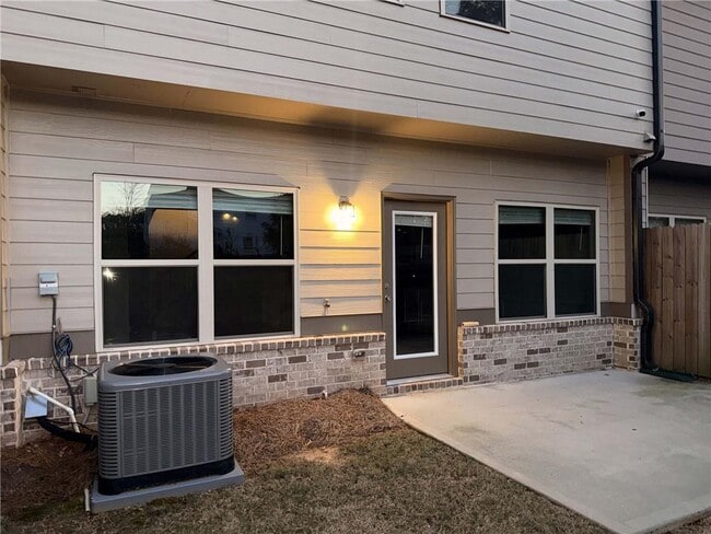 Building Photo - 480 Rockfern Ct