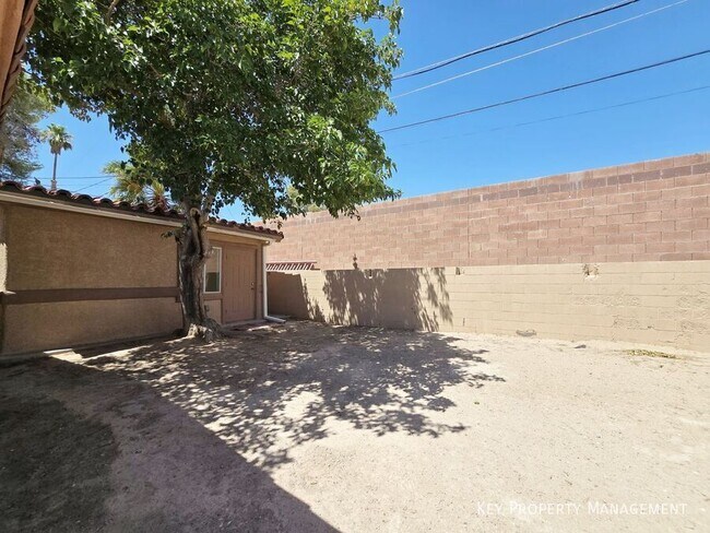 Building Photo - 713 N 18th St
