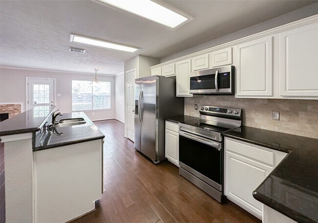 Building Photo - 131 Anise Tree Pl