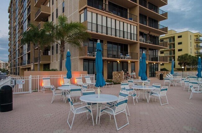 Building Photo - 5396 Gulf Blvd