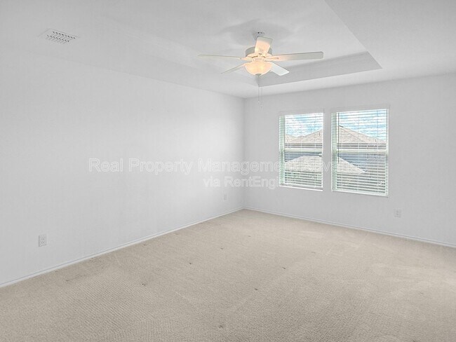Building Photo - 846 Breakwater Dr