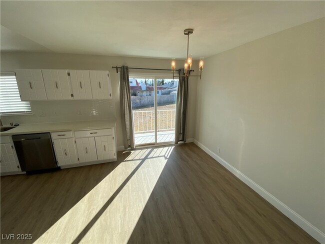 Building Photo - 7409 Bagdad Ct