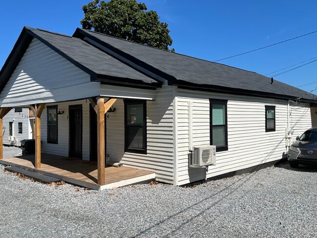 Building Photo - 331 N Wayne St