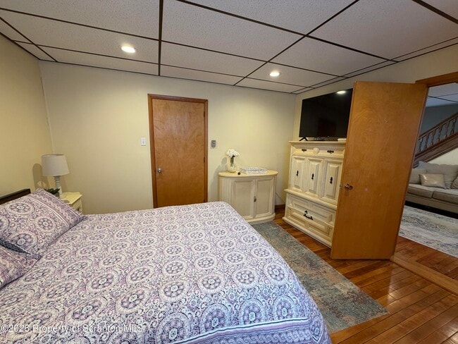 Building Photo - 711 Main St