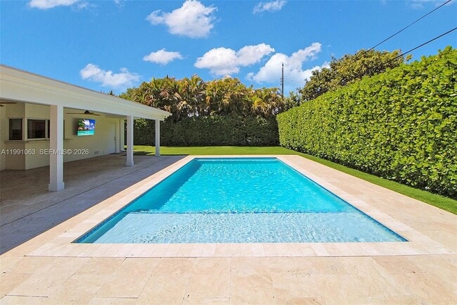 Building Photo - 8975 SW 83rd St