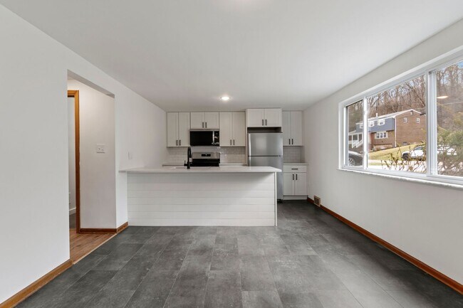 Building Photo - READY for Move-In! Fully RENOVATED 3 bedroom in PENN HILLS!