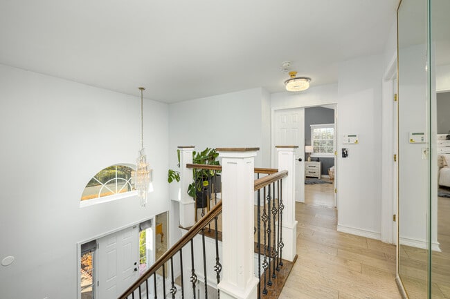 Building Photo - 4025 Rolling Meadow Ln