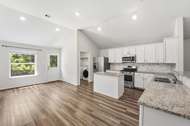 Building Photo - 28106 Aspen Horizon Dr