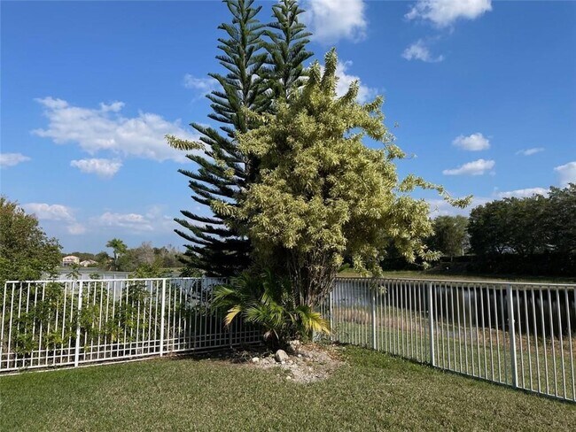 Building Photo - 4293 Laurel Ridge Cir