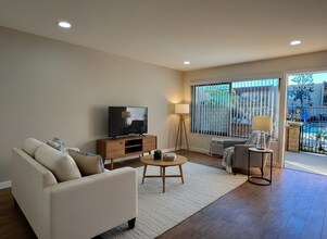 Building Photo - Remodeled 1 Bedroom Unit in the City of Orange