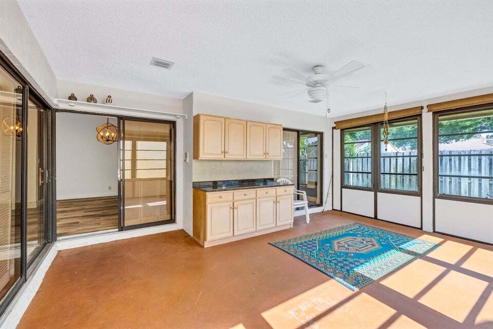 Building Photo - 2075 NW 15th Pl