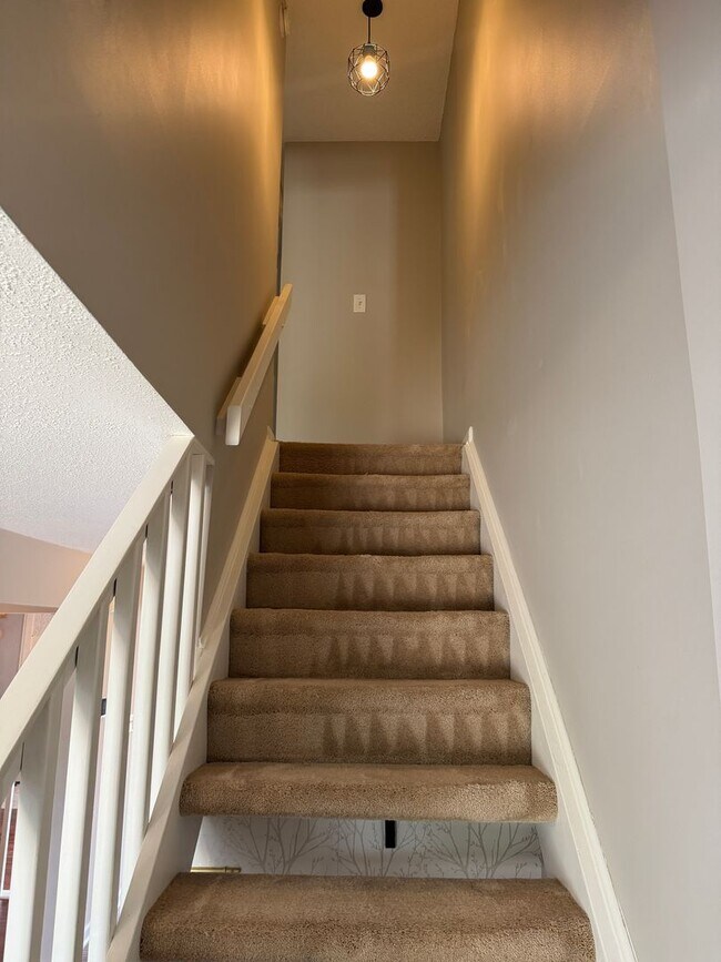 Building Photo - 775 Hecate Dr