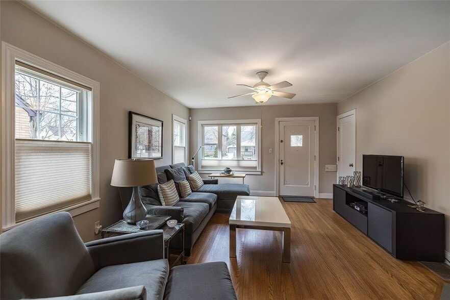 Building Photo - 405 Shenley Dr