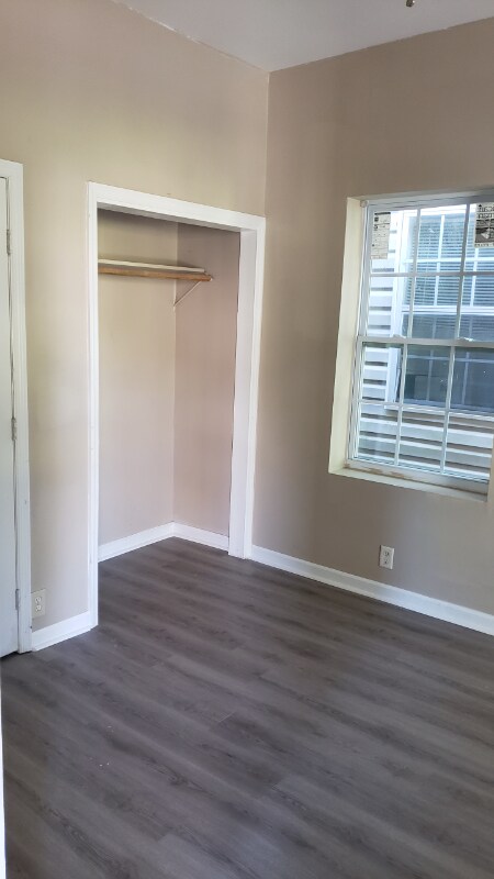 Building Photo - 1712 Reynolds St