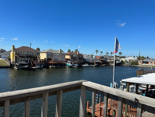 Building Photo - 15325 Mutiny Ct