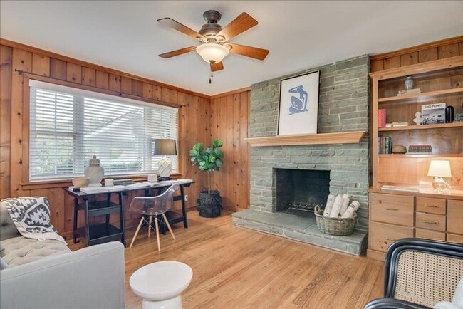 Building Photo - Beautiful West Augusta Ranch