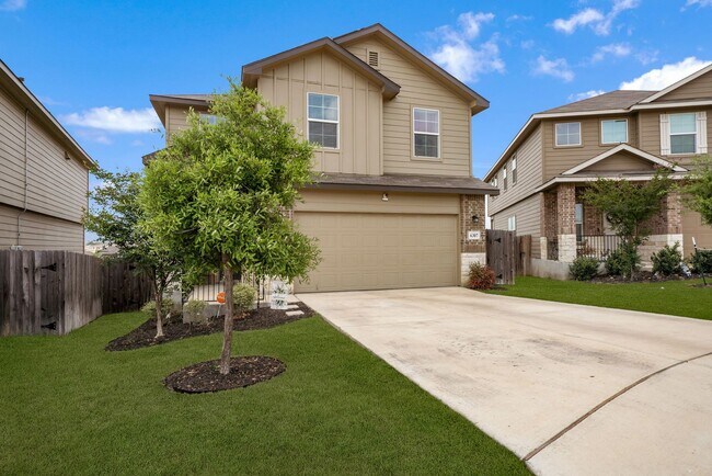 Building Photo - Energy-Efficient Applewood Home Near Lackland AFB - Realtor Commission: $500