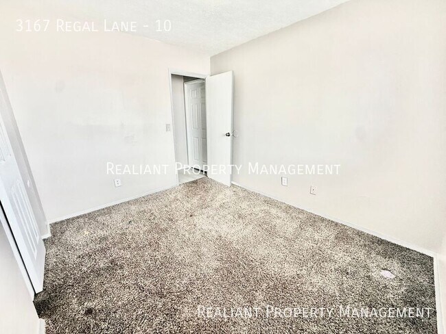 Building Photo - 3167 Regal Ln