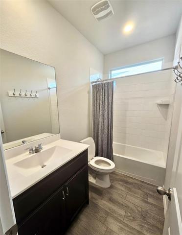 Building Photo - 6213 Blacksmith Ave