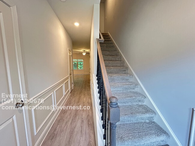 Building Photo - 225 Hydrangea Ct