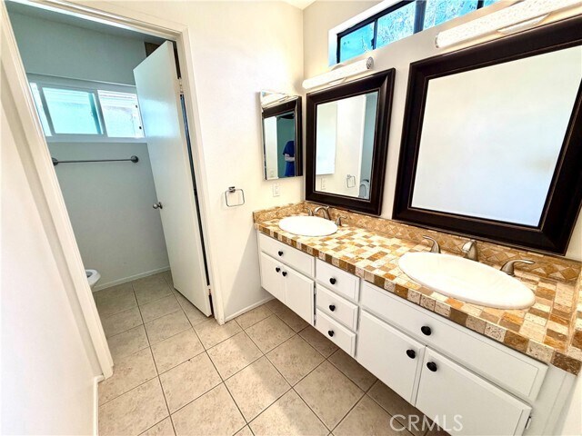 Building Photo - 24911 Laguna Vista