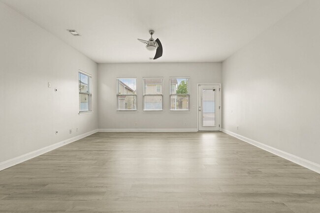 Building Photo - Come Home Smiling to This Beautiful 3-Bed, 3-Bath in Port Wentworth!