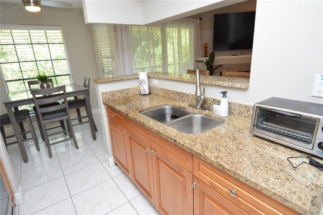 Building Photo - 8752 Mallard Reserve Dr