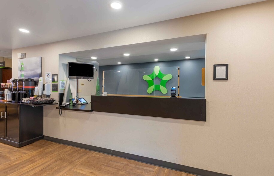 Building Photo - Furnished Studio-Washington, D.C. - Centre...